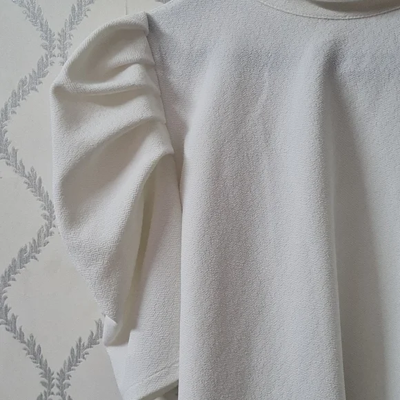 Top - Picture 4 of 7